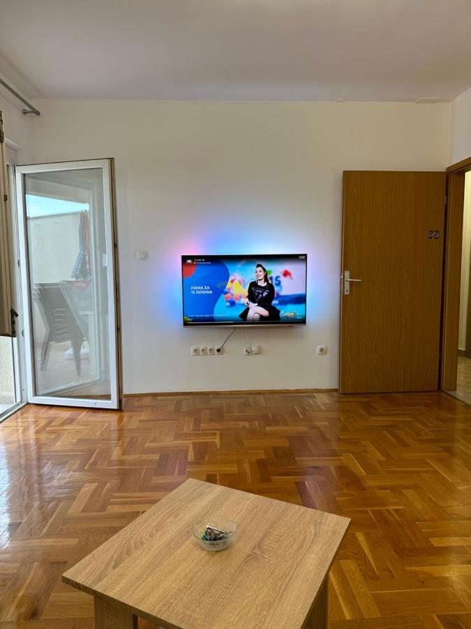 Ferienwohnung Apartman Aurora Kaštel Novi Exterior foto